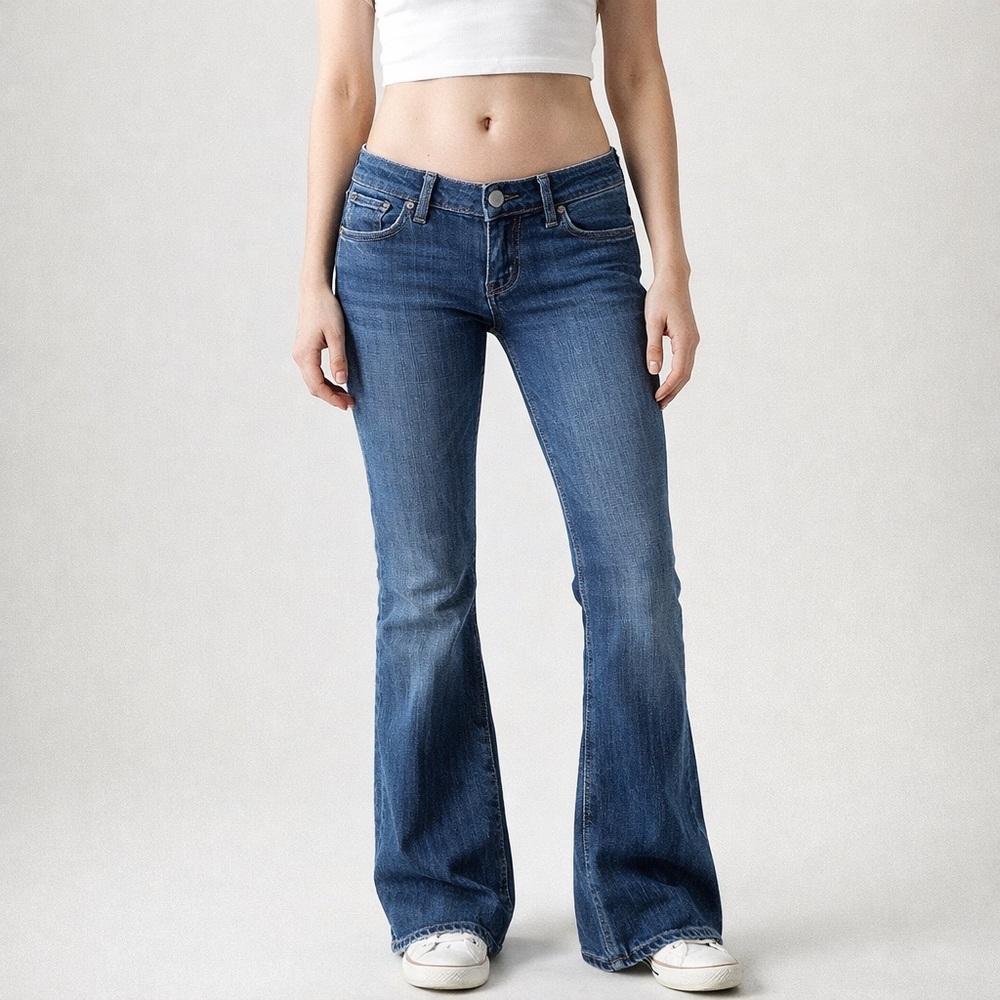 Levi’s 518 Low Rise Flare Jeans | Size 27 | Vintage Y2K Denim